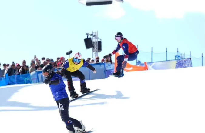 世界第三!王心雨为中国代表团再添奖牌(图2) 世界第三!王心雨为中国代表团再添奖牌(图2)