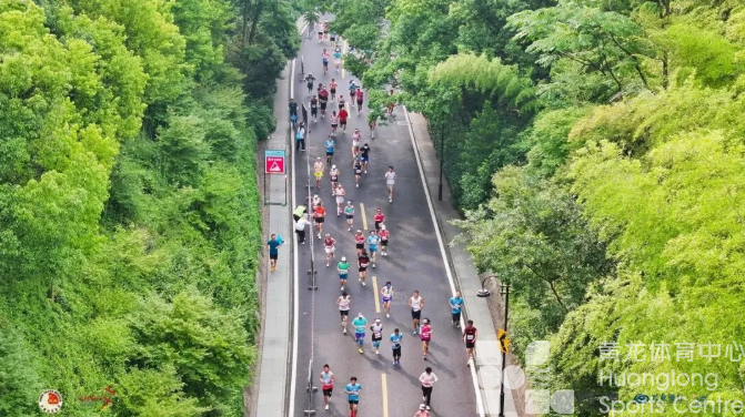 赛道|最美西马赛道与竞速密码全解析(文末视频一镜到底)(图7) 赛道|最美西马赛道与竞速密码全解析(文末视频一镜到底)(图7)