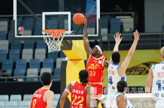 马拉松、演唱会、CBA齐上阵!绿色出行,更丝滑!(图4) 马拉松、演唱会、CBA齐上阵!绿色出行,更丝滑!(图4)