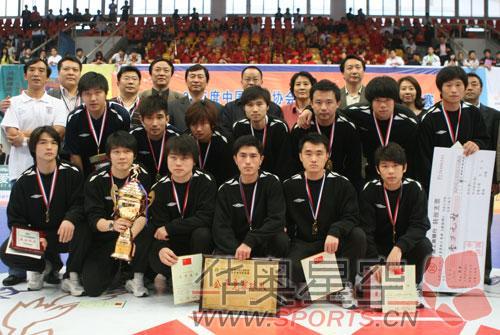 全国五人制足球甲级联赛闭幕 南勇出席颁奖仪式(图1) 全国五人制足球甲级联赛闭幕 南勇出席颁奖仪式(图1)