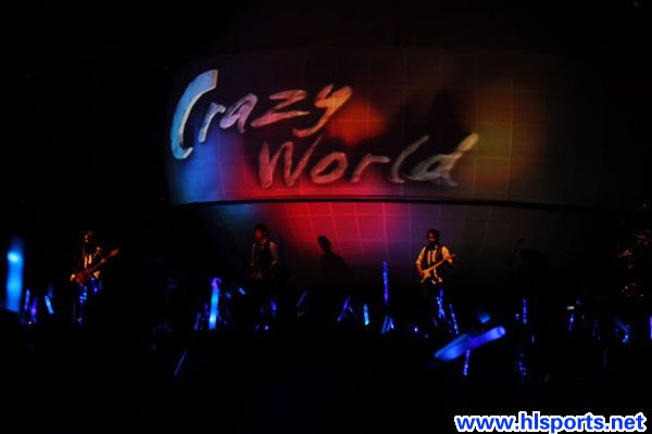 五月天杭州开唱要掀翻黄龙屋顶？现场歌迷为台湾灾区祈福(图3)