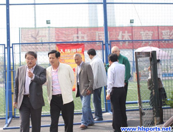 中足协管理中心主任韦迪一行莅临我中心指导五人制足球工作(图1)