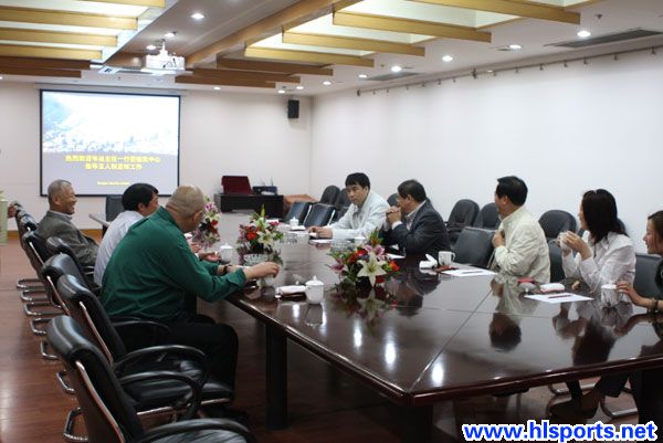 中足协管理中心主任韦迪一行莅临我中心指导五人制足球工作(图4)