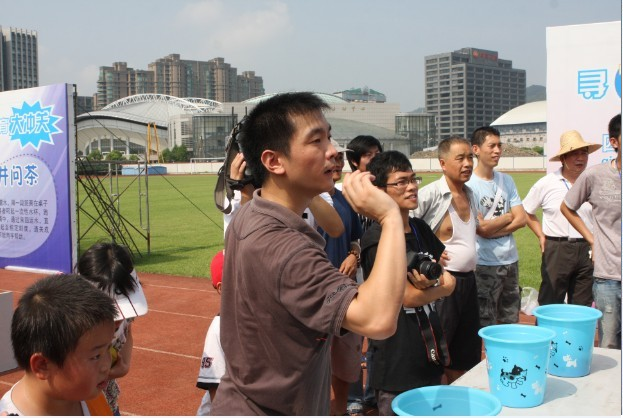 创新社会管理有举措   黄龙全民健身热情高(图2)