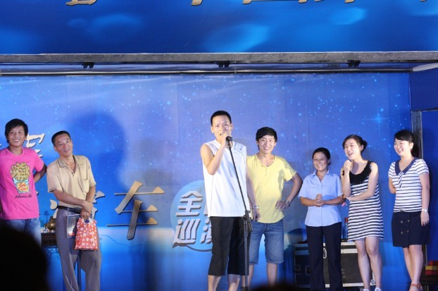 创新社会管理有举措   黄龙全民健身热情高(图7)