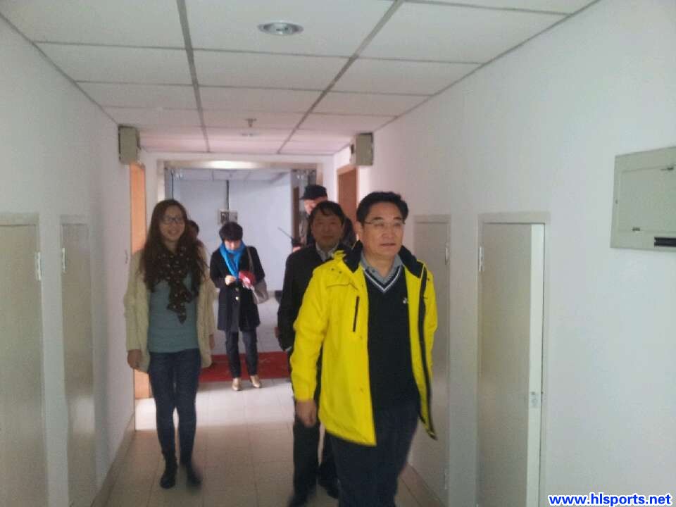 浙江省体育局局长李云林亲临黄龙体育文化创意产业园视察园区首个落户项目(图1)