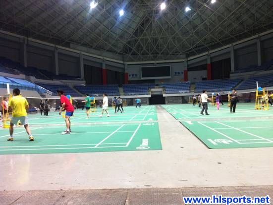 黄龙体育馆羽毛球比赛场地向社会开放(图1)