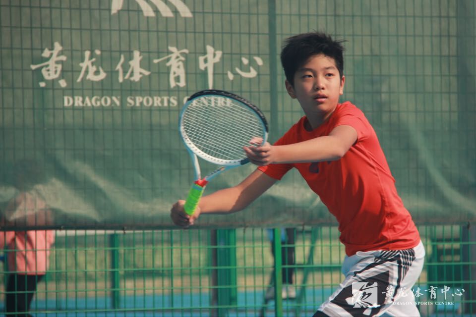 2018年第四届“黄龙杯”羽毛球团体赛暨青少年网羽邀请赛顺利开幕(图4) 2018年第四届“黄龙杯”羽毛球团体赛暨青少年网羽邀请赛顺利开幕(图4)