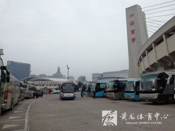 社会责任和公益职能同行——黄龙体育中心春节期间依旧热闹(图5) 社会责任和公益职能同行——黄龙体育中心春节期间依旧热闹(图5)