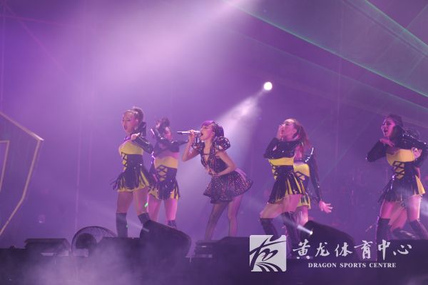 张韶涵演唱会在黄龙体育馆成功举办(图4)