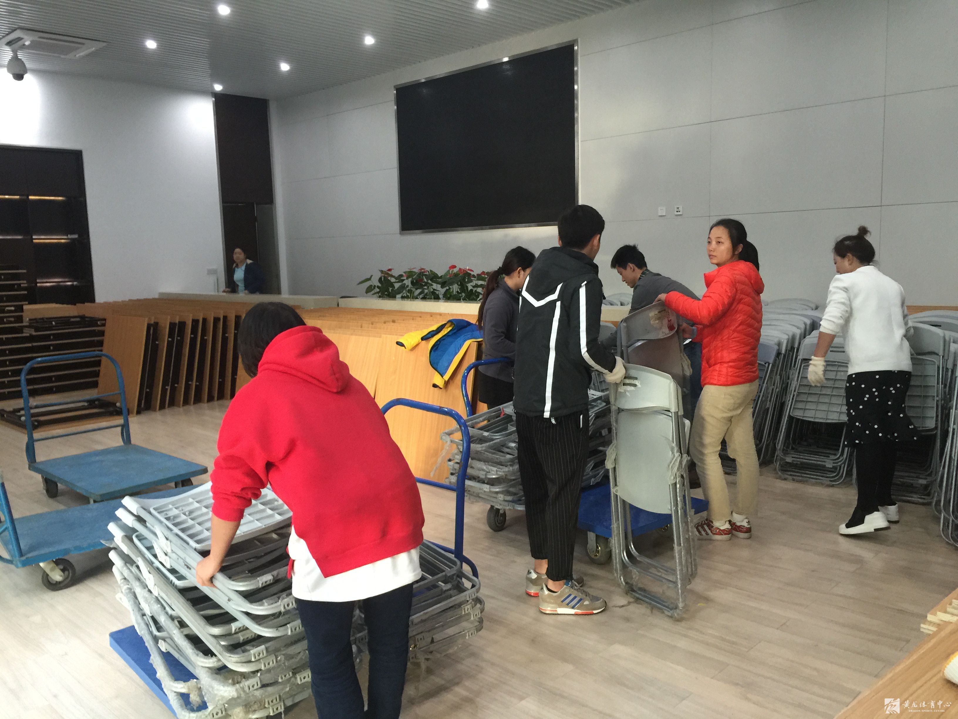 通力合作 保障全国桥牌公开赛顺利进行(图1)