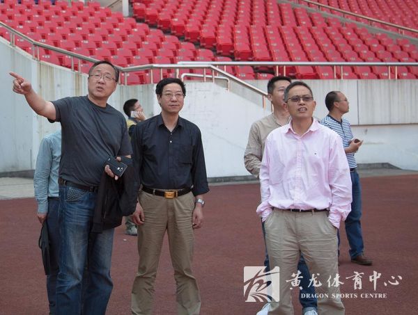 西湖区有关领导莅临黄龙体育中心指导安全工作(图1)