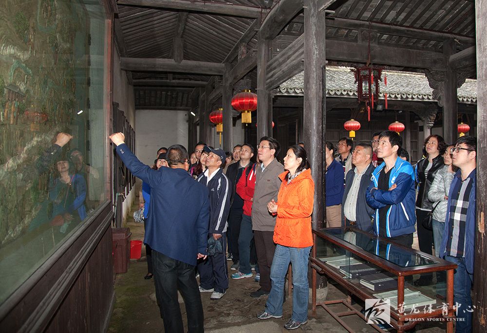 常怀律己之心   筑牢拒腐防变的堤  ——黄龙党员干部赴龙门古镇廉政教育基地参观学习(图1)