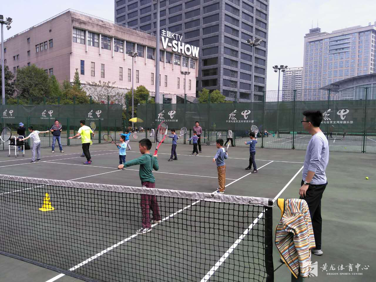 黄龙网球公益培训再出发(图2)