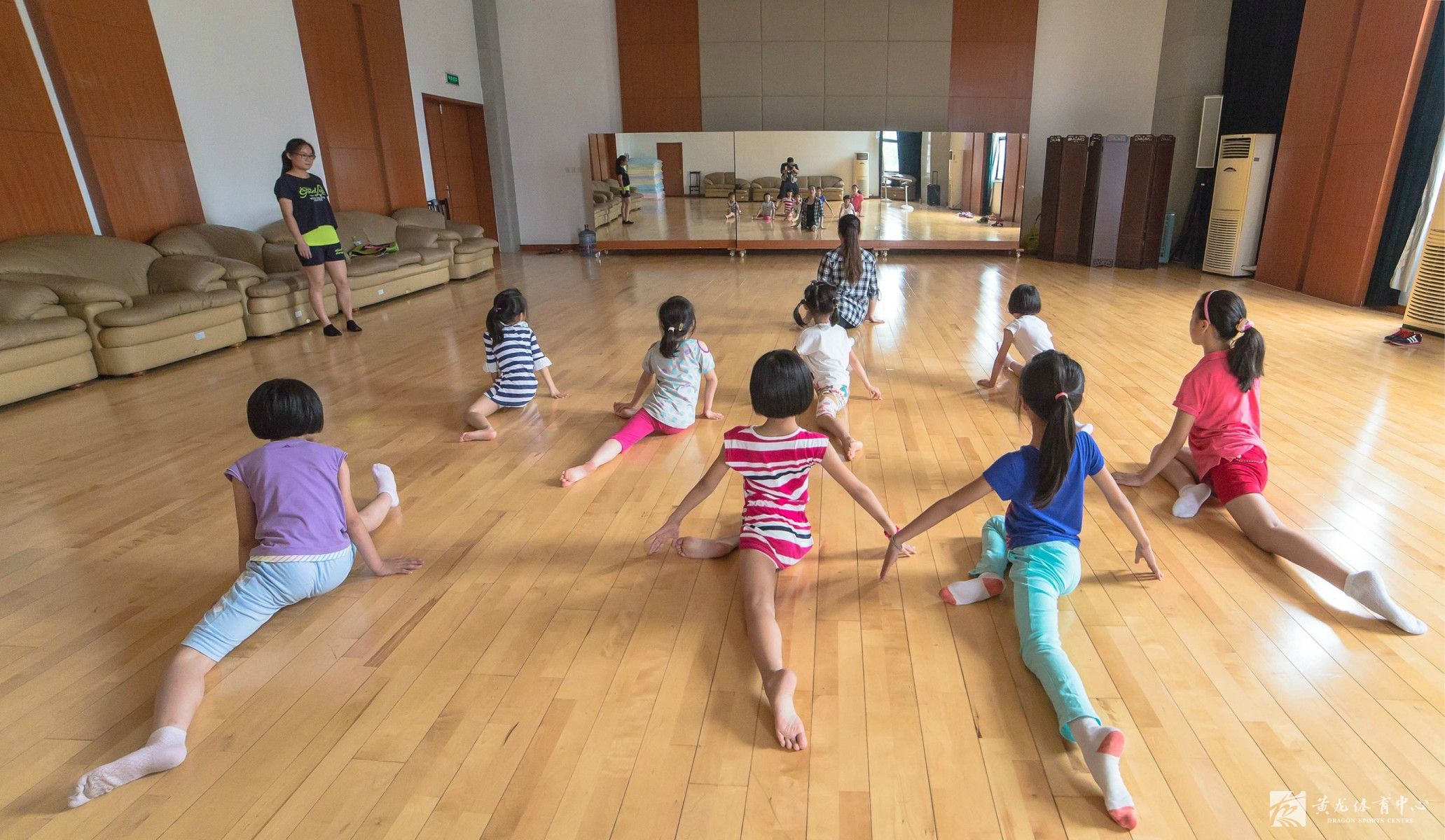 黄龙体育中心夏季培训工作全面启动(图1)