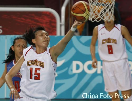 中国女篮狂胜韩国 决赛与中国台北争冠(图1)