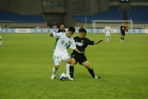 周穗安处子战尝败绩 绿城主场1-2不敌深圳队(图2)