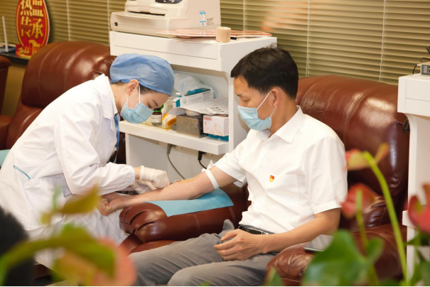 学党史办实事 无偿献血(图2)