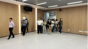 让梦想照进现实-我心中的黄龙体育中心(图3)