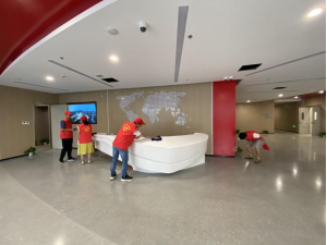 展场馆新颜 迎建党百年(志愿者活动）(图3)