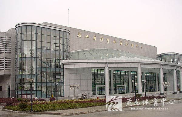 黄龙体育中心春节期间免费开放啦！(图2)