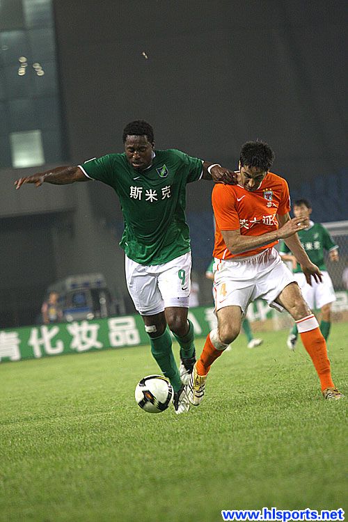 杭州绿城0-1山东鲁能(图1)