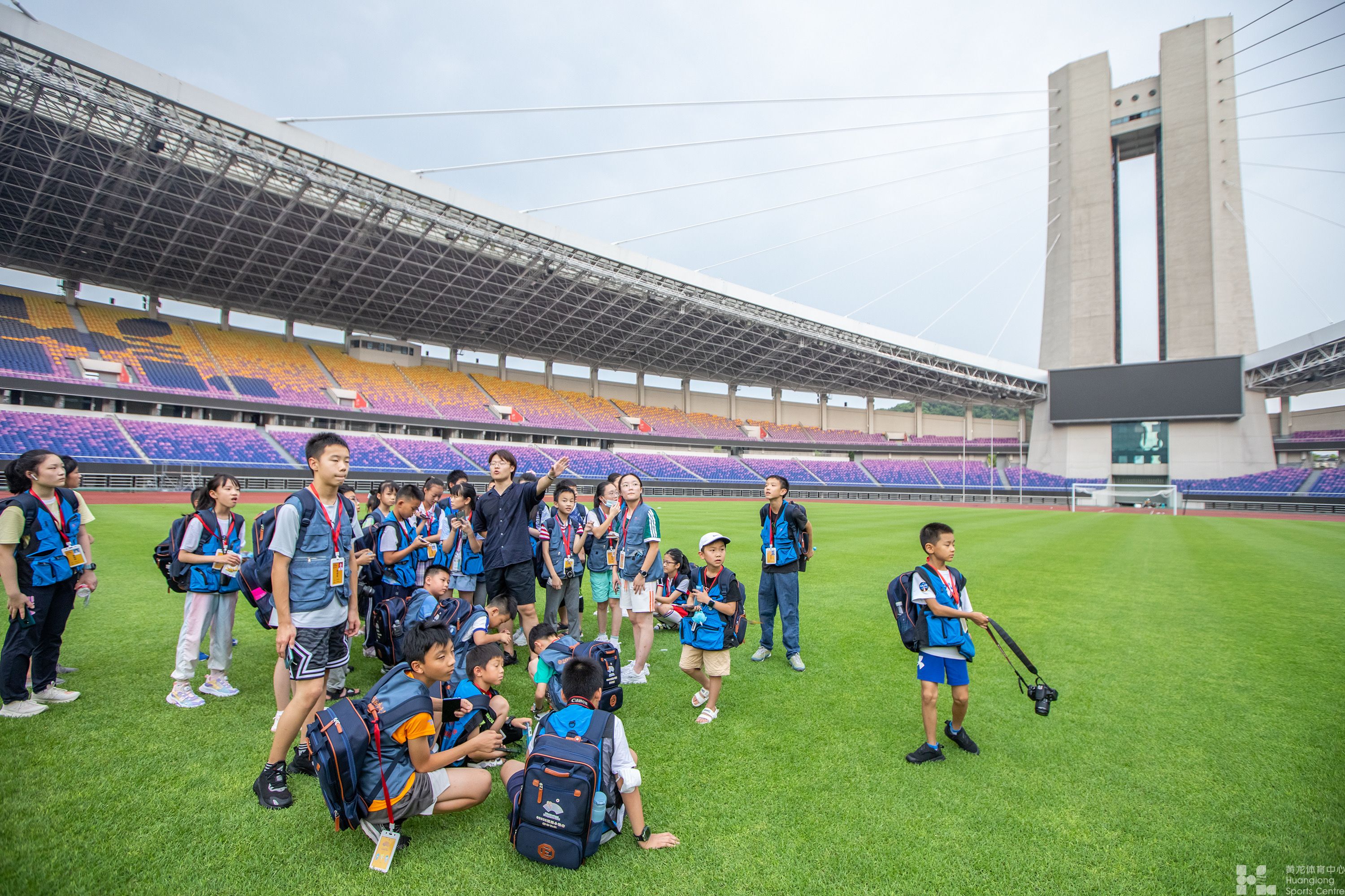 “热力亚运，学子探馆” 亚运小记者探营亚运版“新黄龙”(图13)