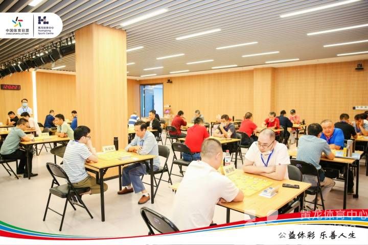 【黄龙晚高峰】“象棋似布阵，点子如点兵”——民间棋王齐聚黄龙“捉对厮杀”(图3)