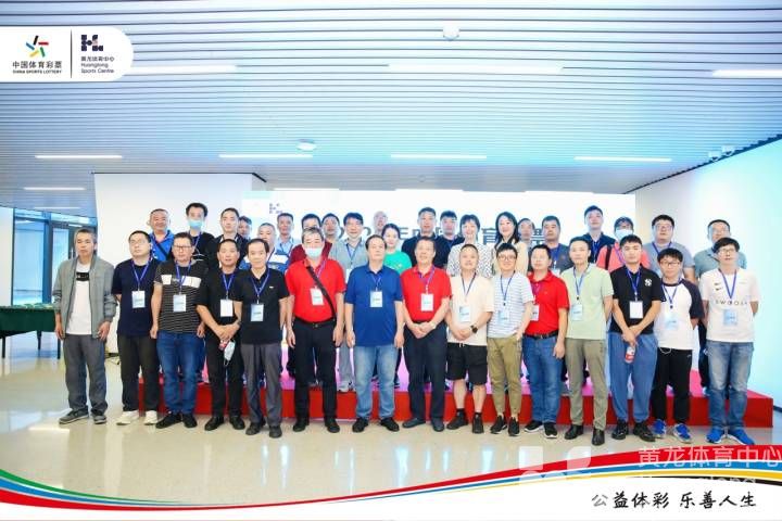 【黄龙晚高峰】“象棋似布阵，点子如点兵”——民间棋王齐聚黄龙“捉对厮杀”(图5)