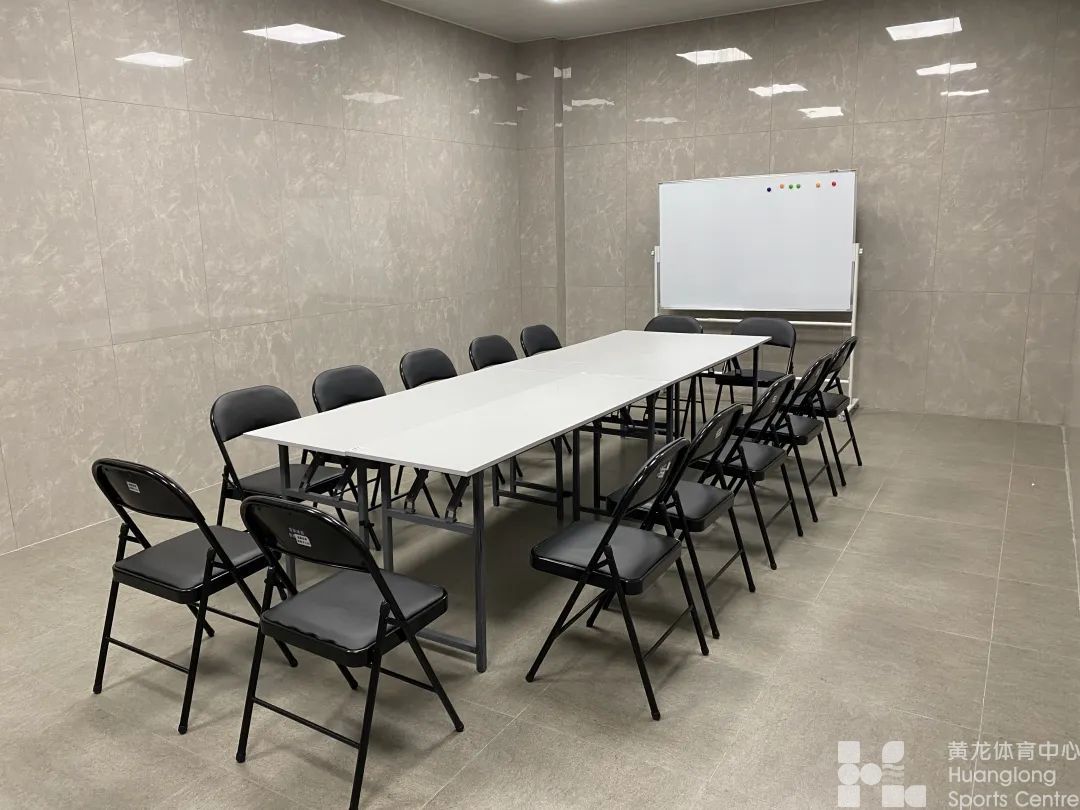黄龙体育馆华丽“变身”，迎接CBA第一阶段的到来(图6)