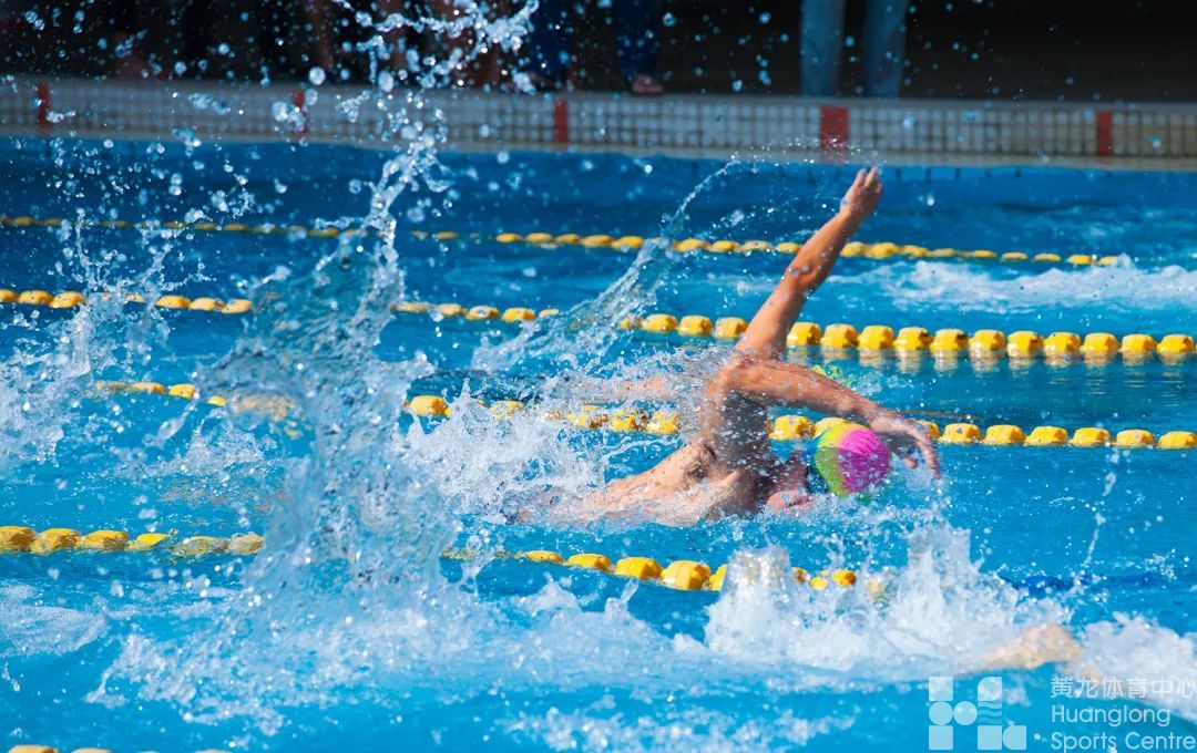 新华社:国庆期间全国多地体育场馆实行“低免开放”——浙江省黄龙体育中心“上榜”(图4) 新华社:国庆期间全国多地体育场馆实行“低免开放”——浙江省黄龙体育中心“上榜”(图4)