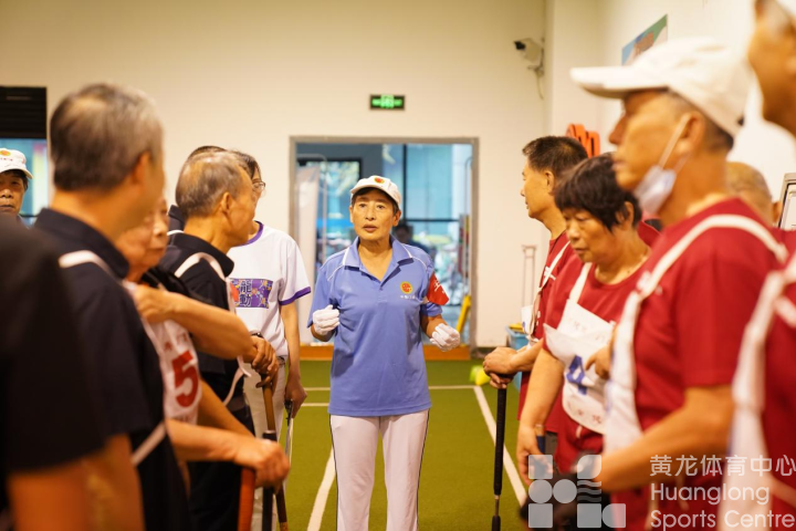 运动到老！网球、门球、羽毛球、乒乓，黄龙“重阳杯”邀请赛让老人们乐开怀(图6)