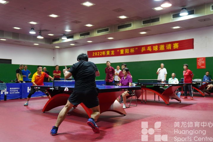 运动到老！网球、门球、羽毛球、乒乓，黄龙“重阳杯”邀请赛让老人们乐开怀(图3)