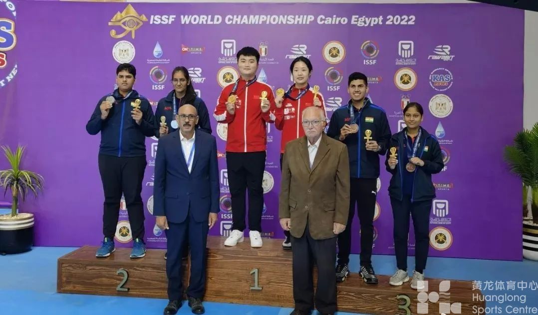 浙江选手两日连夺4金 黄雨婷、卢恺曼加冕双冠(图4) 浙江选手两日连夺4金 黄雨婷、卢恺曼加冕双冠(图4)