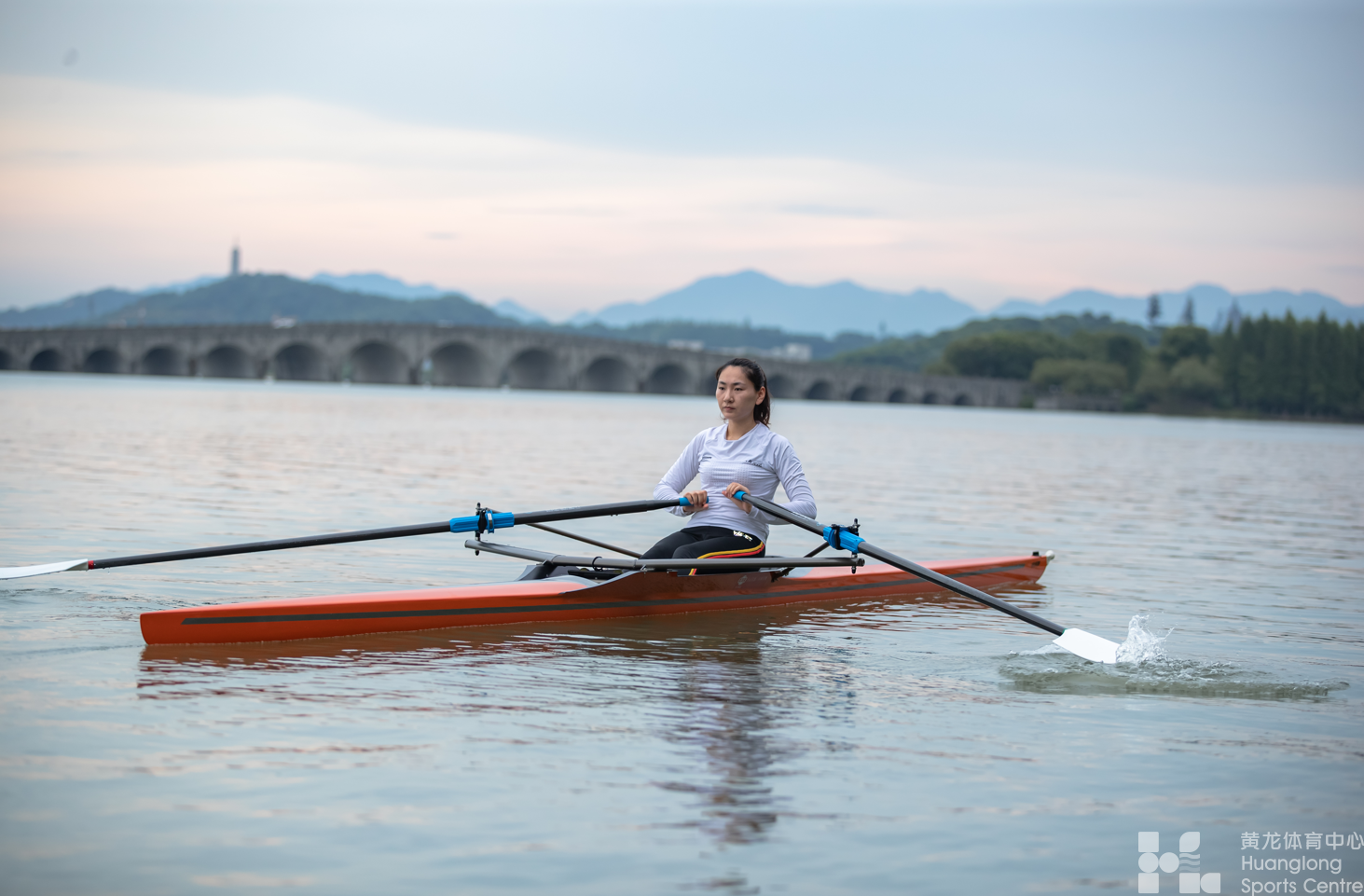 踔厉奋发、勇毅前行,为体育强国事业不懈奋斗 ——党的二十大精神在黄龙体育中心引起热烈反响(一)(图2) 踔厉奋发、勇毅前行,为体育强国事业不懈奋斗 ——党的二十大精神在黄龙体育中心引起热烈反响(一)(图2)