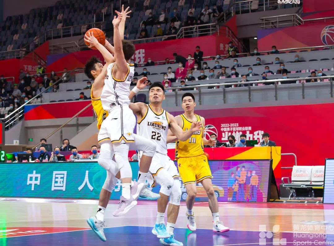 【CBA赛事回顾】常规赛第1轮丨仍需磨合，浙江东阳光64-74不敌辽宁本钢(图3)