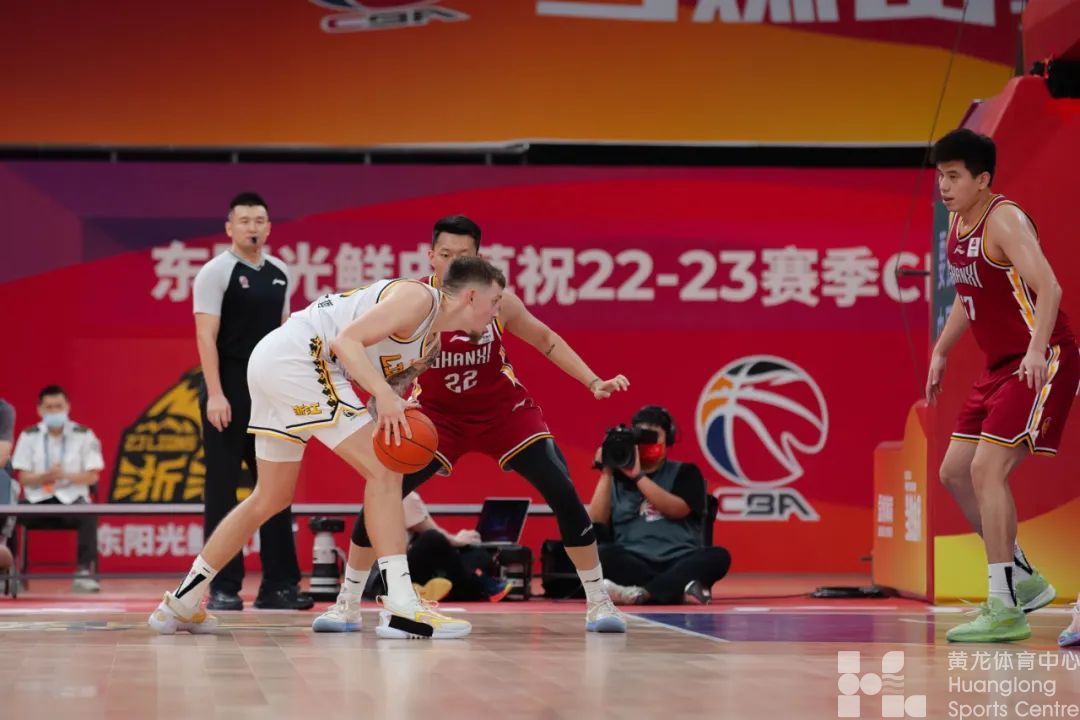 【CBA赛事回顾】常规赛第6轮丨多点开花,浙江东阳光以123-90大胜山西汾酒股份(图3) 【CBA赛事回顾】常规赛第6轮丨多点开花,浙江东阳光以123-90大胜山西汾酒股份(图3)