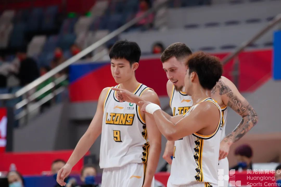 【CBA赛事回顾】常规赛第6轮丨多点开花,浙江东阳光以123-90大胜山西汾酒股份(图5) 【CBA赛事回顾】常规赛第6轮丨多点开花,浙江东阳光以123-90大胜山西汾酒股份(图5)