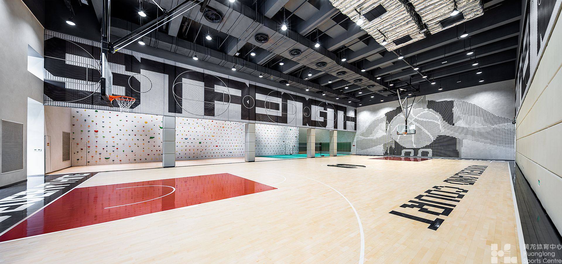 教练,我还想打球!城西篮球迷心中的圣地——由浙江省黄龙体育中心运营的天空体育中心篮球馆本周三试运营开放!(图1) 教练,我还想打球!城西篮球迷心中的圣地——由浙江省黄龙体育中心运营的天空体育中心篮球馆本周三试运营开放!(图1)
