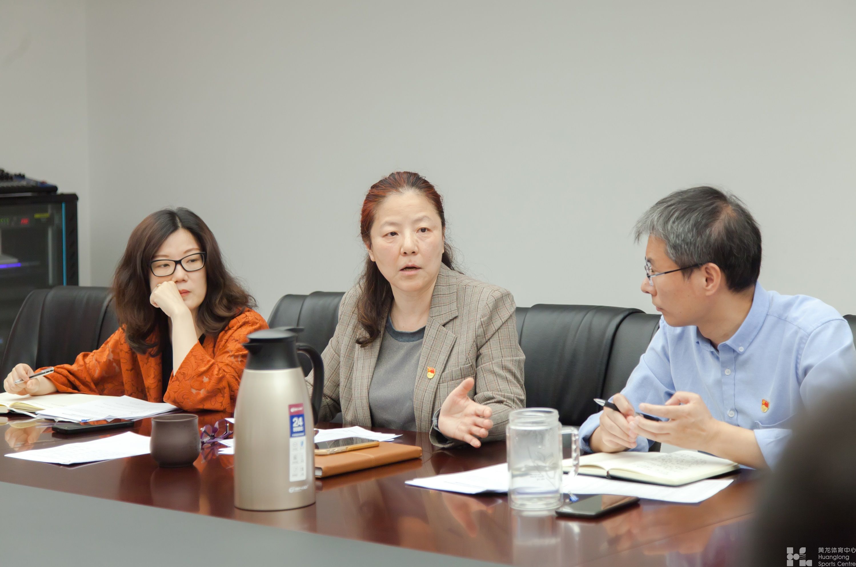 省黄龙体育中心深入学习习近平总书记在庆祝中国共产主义青年团成立100周年大会上的讲话(图1)