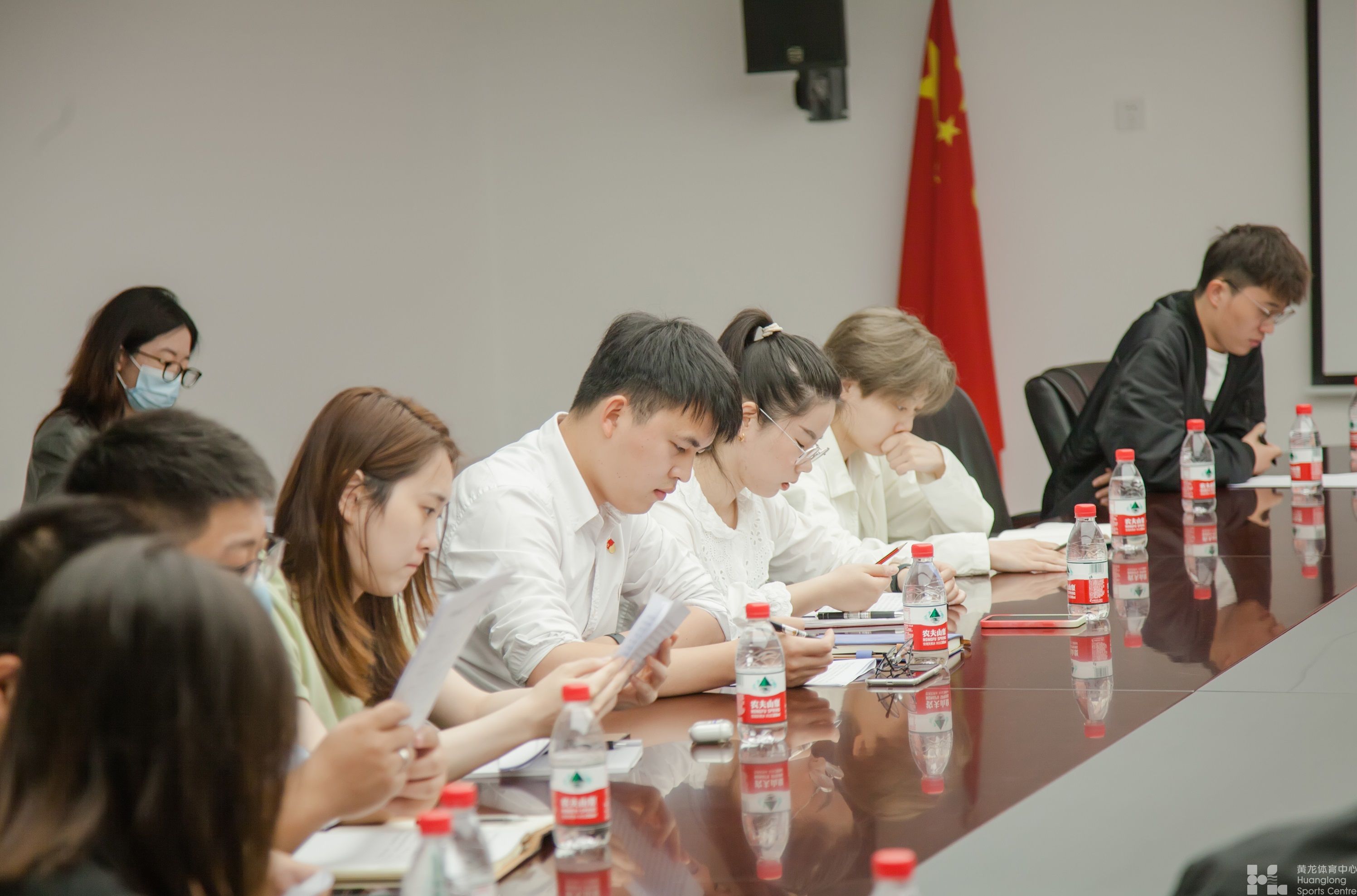 省黄龙体育中心深入学习习近平总书记在庆祝中国共产主义青年团成立100周年大会上的讲话(图2)