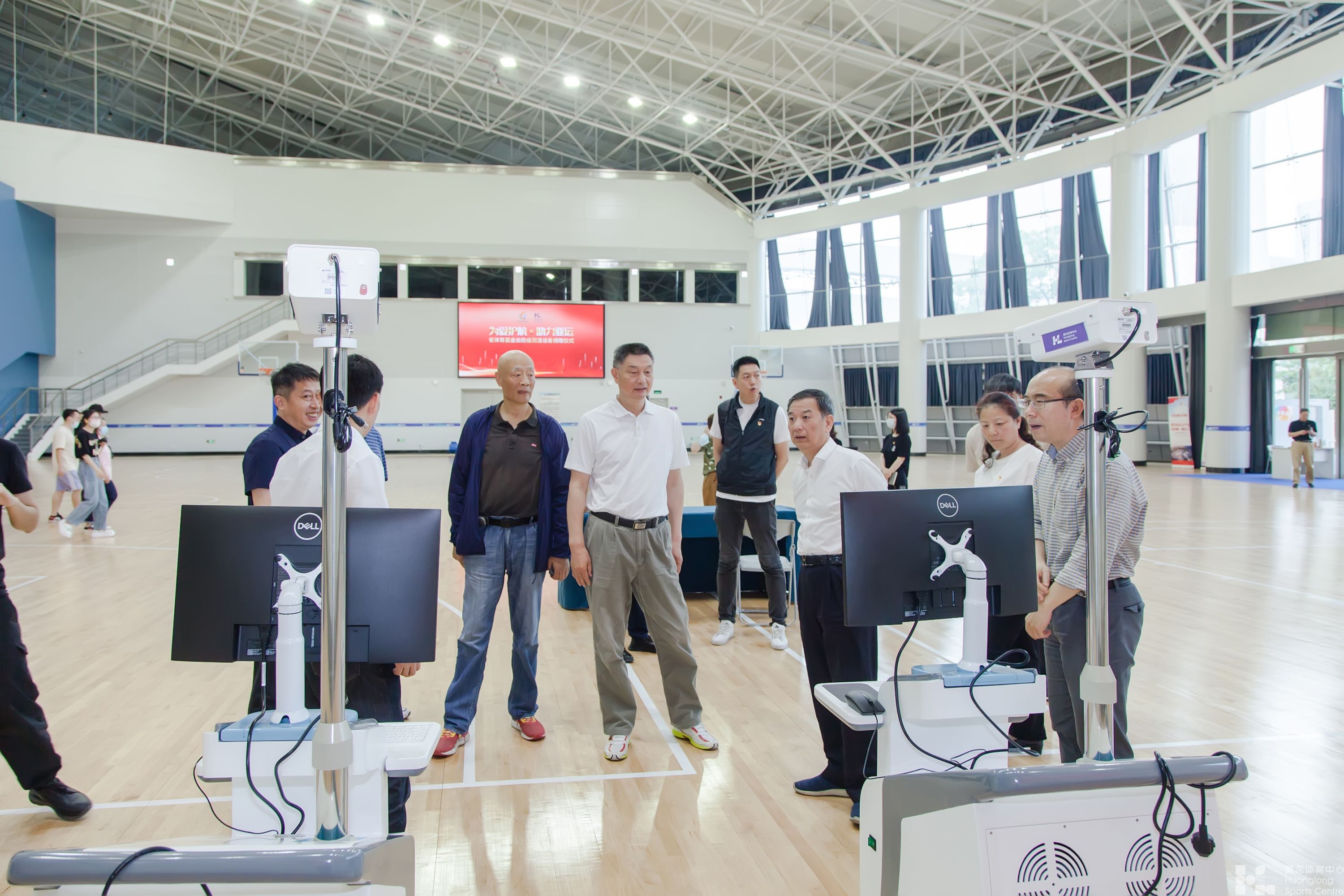 为爱护航·助力亚运——黄龙中心新添“防疫神器”(图2) 为爱护航·助力亚运——黄龙中心新添“防疫神器”(图2)