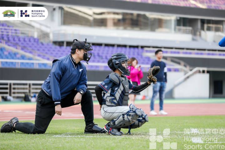 小时新闻——棒球少年齐聚黄龙，第二届浙江省“会员杯”棒垒球公开赛（中学组）开赛(图3)