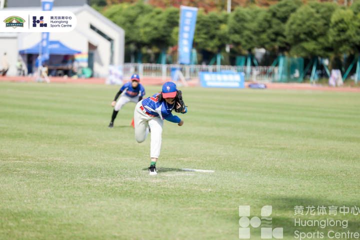 小时新闻——棒球少年齐聚黄龙，第二届浙江省“会员杯”棒垒球公开赛（中学组）开赛(图4)