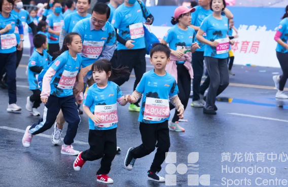 今晨有的人还在睡觉，有的人已经在跑杭马了！今天，你杭马了吗？(图12)
