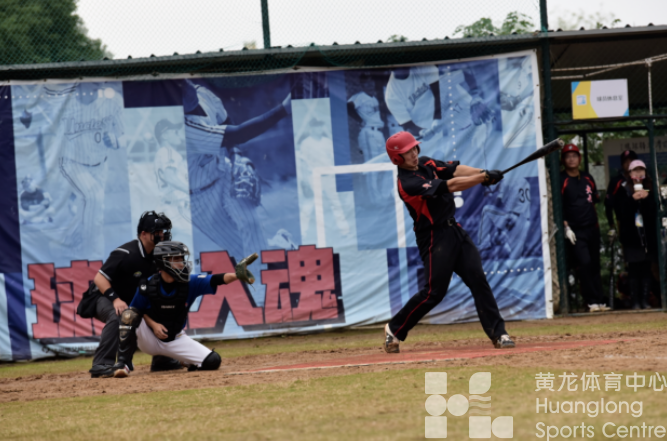 省第四届棒垒球联赛收官(图3) 省第四届棒垒球联赛收官(图3)