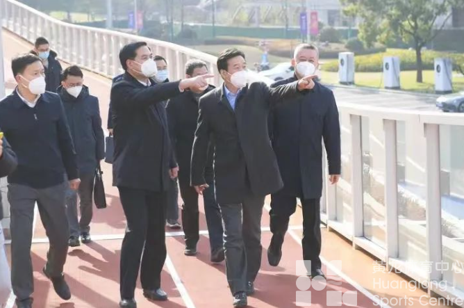 副省长张家胜在春节前夕亲切看望慰问省体育局干部并提出：全力以赴办好杭州亚运会，进一步推进体育强省建设(图2)