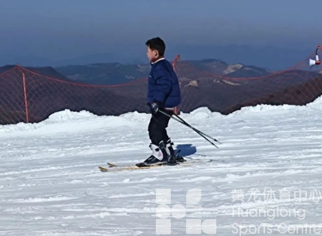 宁波人的“冰雪运动日”这样玩(图2) 宁波人的“冰雪运动日”这样玩(图2)