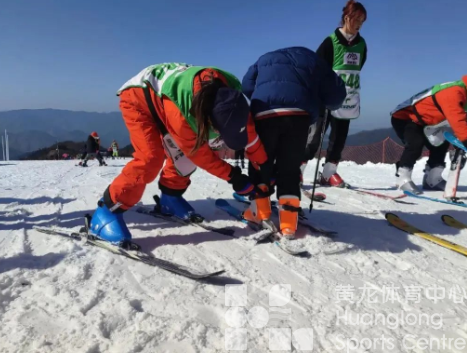 宁波人的“冰雪运动日”这样玩(图3) 宁波人的“冰雪运动日”这样玩(图3)