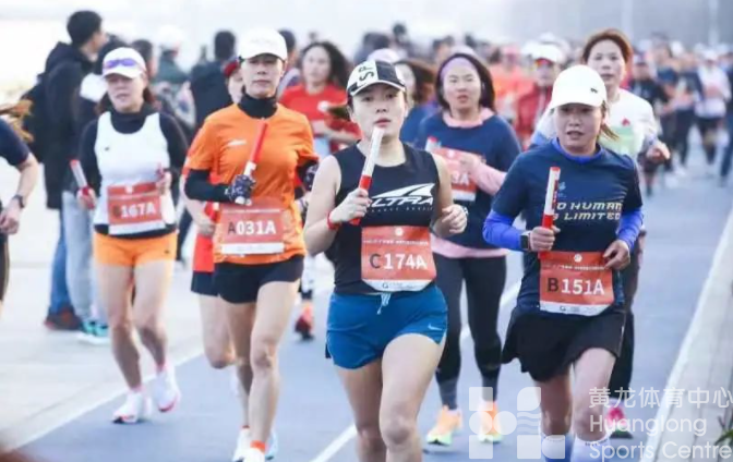 春日最靓的风景线，浙江马拉松接力赛在“最美跑道”开跑(图6)